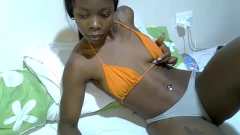 sexy_vennice online show from May 17, 2026, 3:30 pm