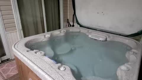 Snapshot of sexyandstoned420 chatting on October 13, 2025, 7:08 am Kali Brent online show from October 13, 2025, 7:08 am