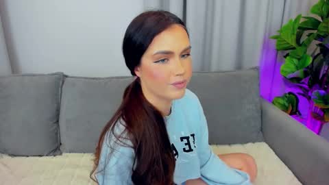 Lou online show from February 24, 2026, 9:35 pm