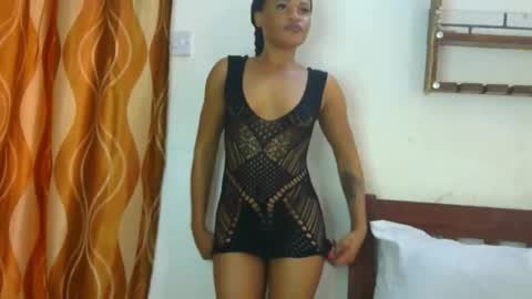 Snapshot of sexybaddie_ chatting on January 16, 2026, 6:39 am Lisa online show from January 16, 2026, 6:39 am