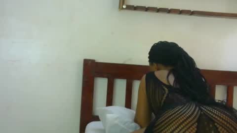 Snapshot of sexybaddie_ chatting on February 25, 2026, 7:18 am Lisa online show from February 25, 2026, 7:18 am