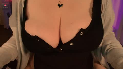 Snapshot of sexybichette chatting on June 5, 2026, 1:23 am Bichette online show from June 5, 2026, 1:23 am