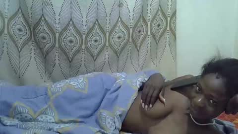 Snapshot of sexyboobies22 chatting on October 10, 2025, 9:41 am sexyboobies22 online show from October 10, 2025, 9:41 am