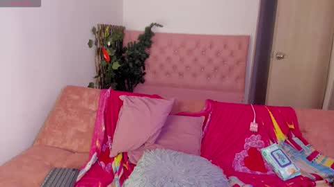 sofia online show from February 19, 2026, 12:12 pm