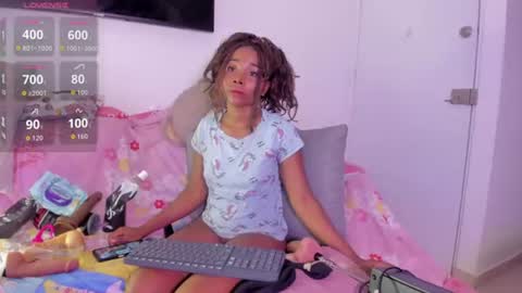 Snapshot of sexybrunnetem chatting on July 1, 2026, 9:22 am sofia online show from July 1, 2026, 9:22 am