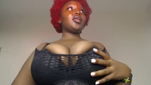 sexychocco online show from June 22, 2026, 5:43 pm