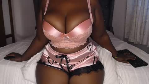 sexychocco online show from July 26, 2026, 10:44 am