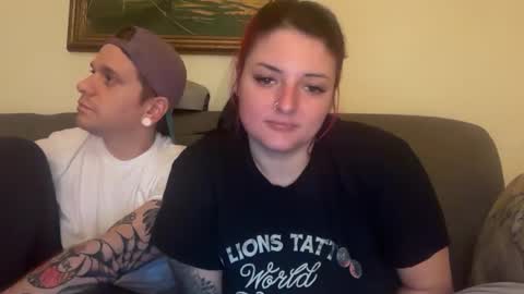 sexycouple41110 online show from March 24, 2026, 3:33 am