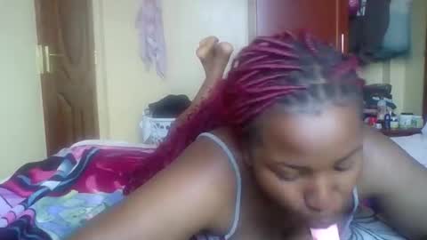 Snapshot of sexydivaslut_2 chatting on May 7, 2026, 9:36 am sexydivaslut_2 online show from May 7, 2026, 9:36 am