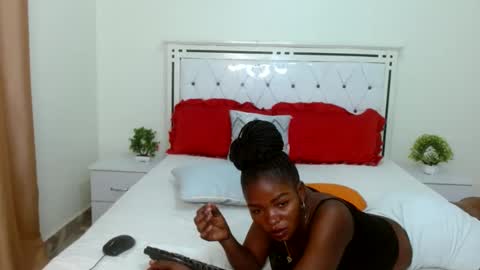 Snapshot of sexyebony256 chatting on January 26, 2025, 8:36 am SexyEbony online show from January 26, 2025, 8:36 am