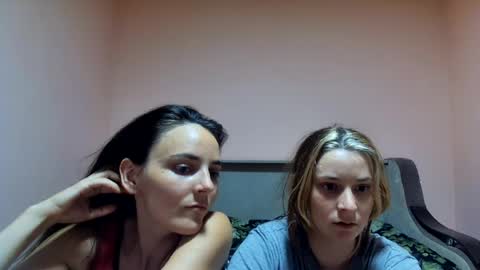 Snapshot of sexyemma09 chatting on August 4, 2026, 8:22 pm sexyemma09 online show from August 4, 2026, 8:22 pm