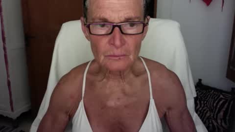 SexyFit58 online show from May 20, 2026, 7:42 pm