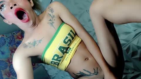 Snapshot of sexyhotbabe18 chatting on December 16, 2024, 4:45 am sexyhotbabe18 online show from December 16, 2024, 4:45 am