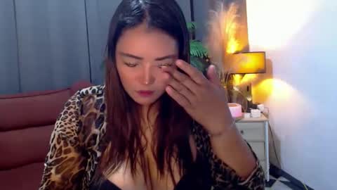 Snapshot of sexyjeanniecuntcums chatting on May 16, 2026, 11:46 pm JENNY online show from May 16, 2026, 11:46 pm