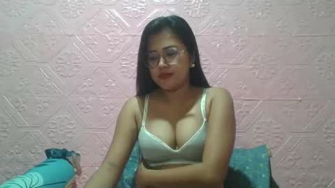 sexyjessa20 online show from January 18, 2026, 1:15 pm