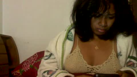 Snapshot of sexylarra12 chatting on May 16, 2026, 2:19 am sexylarra12 online show from May 16, 2026, 2:19 am