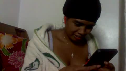 Snapshot of sexylarra12 chatting on May 18, 2026, 5:52 pm sexylarra12 online show from May 18, 2026, 5:52 pm