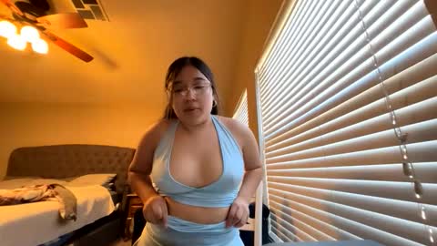 sexylatina22493587 online show from January 31, 2026, 9:13 pm