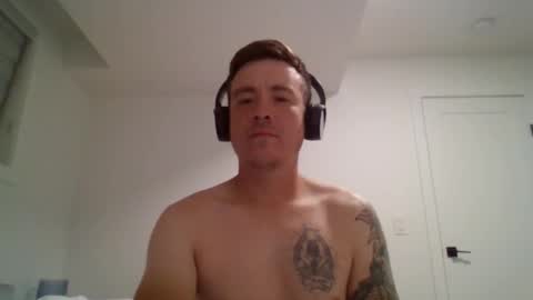 sexylatino4 online show from October 10, 2025, 3:16 am