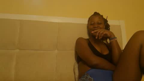 Snapshot of sexymia56 chatting on September 19, 2025, 7:14 pm Miss mia online show from September 19, 2025, 7:14 pm