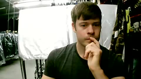 Snapshot of sexypornhot chatting on September 19, 2025, 5:42 am Erikson online show from September 19, 2025, 5:42 am