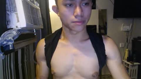 sexystrongcum online show from April 7, 2026, 3:18 am