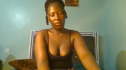 VIVIAN online show from March 3, 2025, 12:26 am