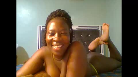 VIVIAN online show from March 5, 2025, 9:38 am