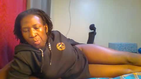 VIVIAN online show from May 12, 2026, 3:53 pm