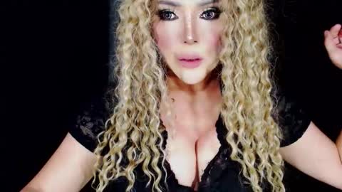 Audrey Maristela online show from September 9, 2025, 9:25 pm