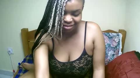 sexyyred_ online show from February 9, 2026, 10:08 am