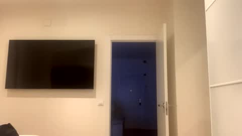 sguyxxxx online show from October 5, 2025, 7:34 pm