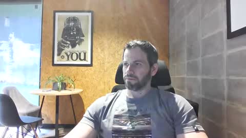 shad0w_hunter online show from December 19, 2024, 1:51 pm