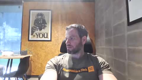 shad0w_hunter online show from February 17, 2025, 7:21 pm