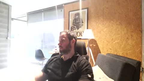 shad0w_hunter online show from September 19, 2025, 7:25 pm