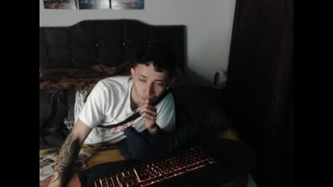 Snapshot of shadow_men_ chatting on July 29, 2026, 6:44 am james online show from July 29, 2026, 6:44 am