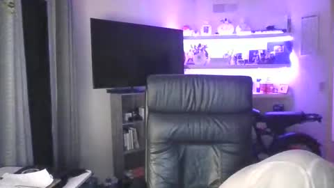 shadowghost480 online show from April 7, 2026, 6:14 am