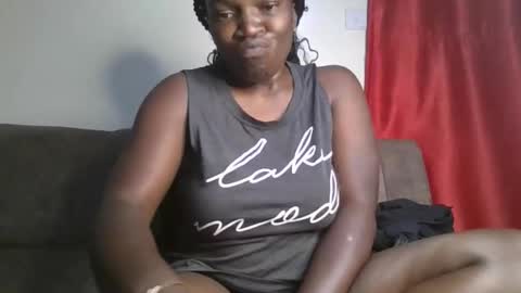 Snapshot of shadowsweet34 chatting on April 4, 2026, 2:25 pm val online show from April 4, 2026, 2:25 pm