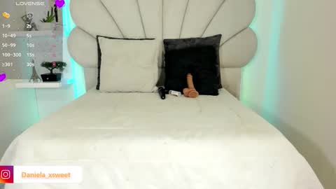 Snapshot of shairytovar chatting on February 11, 2026, 6:29 am shairytovar online show from February 11, 2026, 6:29 am