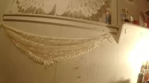 shampooprincess001 online show from March 22, 2026, 8:18 am