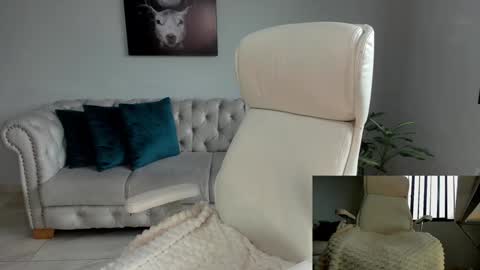 Snapshot of shanabellucy chatting on February 5, 2025, 2:59 pm onlyfans shanabellucy online show from February 5, 2025, 2:59 pm