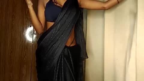 Shanaya Kappor online show from January 18, 2026, 3:49 pm