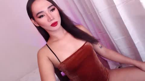 Snapshot of shane_hugexx chatting on February 2, 2026, 3:38 am MISS SHANE online show from February 2, 2026, 3:38 am