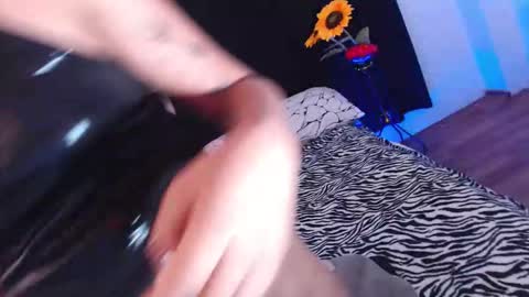 Snapshot of shane_hugexx chatting on March 2, 2026, 5:19 am MISS SHANE online show from March 2, 2026, 5:19 am