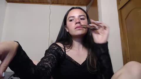 Snapshot of shanel_lozano chatting on September 13, 2025, 11:04 pm shanel_lozano online show from September 13, 2025, 11:04 pm