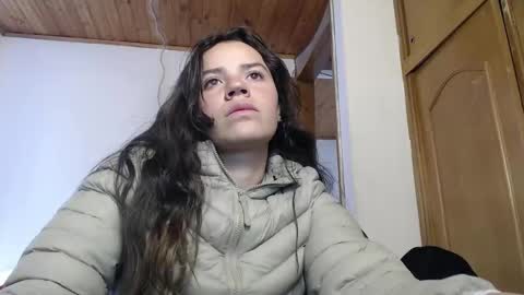 Snapshot of shanel_lozano chatting on October 3, 2025, 4:26 pm shanel_lozano online show from October 3, 2025, 4:26 pm