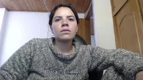 Snapshot of shanel_lozano chatting on October 14, 2025, 2:18 pm shanel_lozano online show from October 14, 2025, 2:18 pm