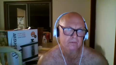shaneo781570 online show from April 18, 2026, 6:12 pm