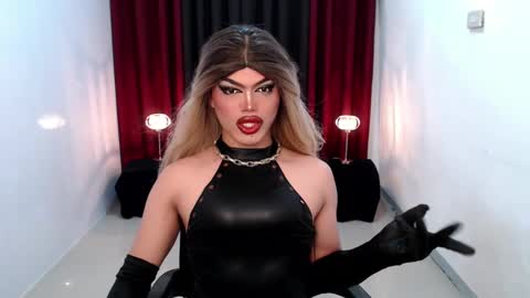 Snapshot of shanex01 chatting on December 15, 2024, 2:48 pm Shane X online show from December 15, 2024, 2:48 pm