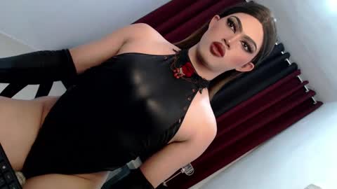 Snapshot of shanex01 chatting on February 19, 2025, 12:22 pm Shane X online show from February 19, 2025, 12:22 pm